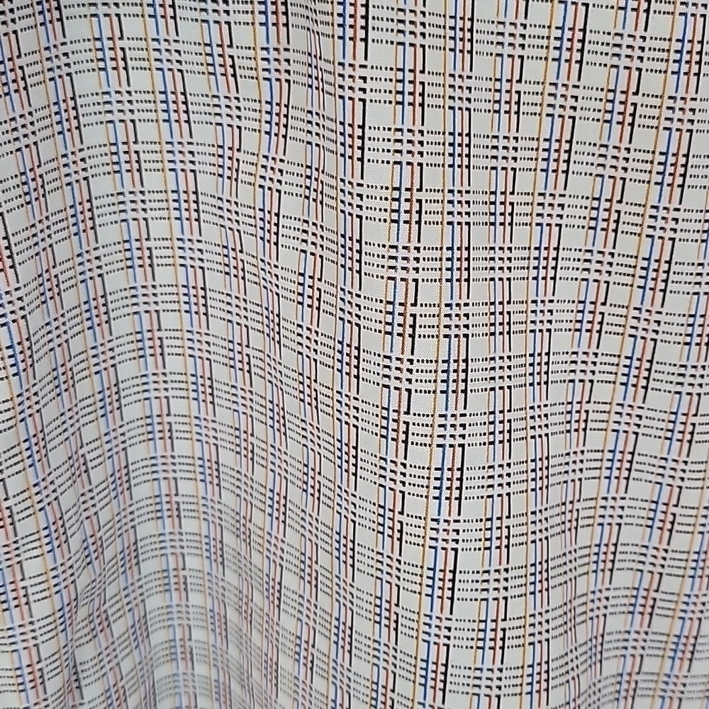ROBERT GRAHAM 100% cotton button down shirt. Like new condition. Size XL - Picture 2 of 10